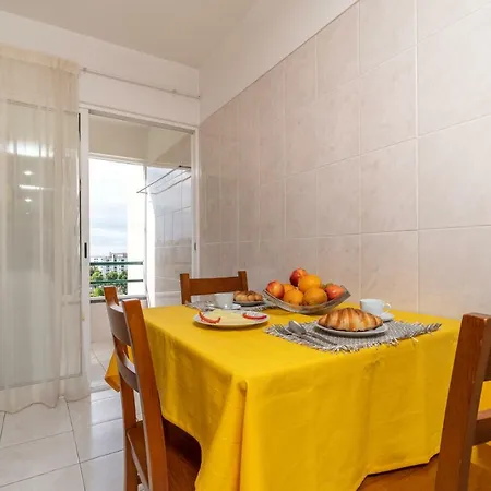 Rodrigues Apartament *