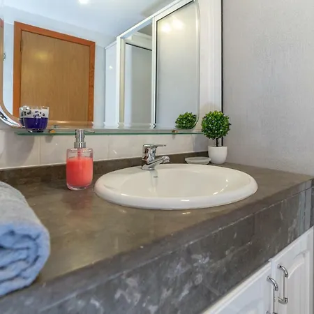 Rodrigues * Funchal (Madeira)