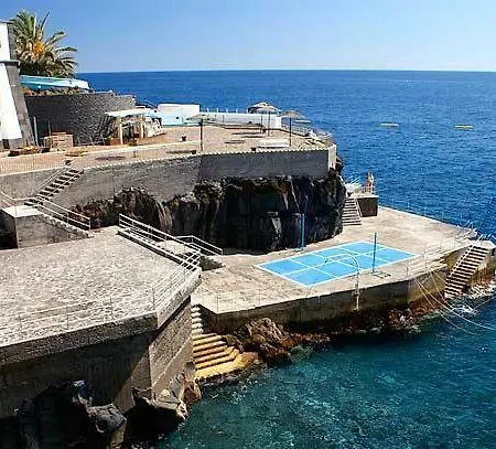 Rodrigues * Funchal (Madeira)